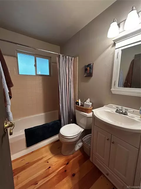Bath - 465 Apache Rd, Evergreen, CO 80439 photo 1 of 2
