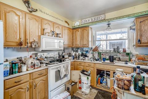1849 E 97th Dr, Thornton, CO 80229 photo 9