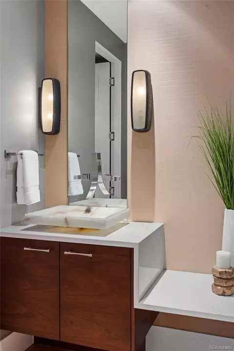 Bath - 2800 E 2nd Ave #202, Denver, CO 80206 photo 5 of 5