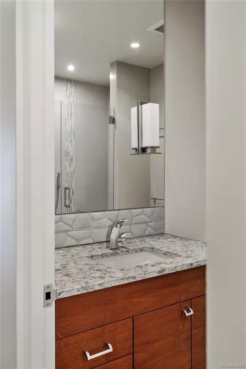Bath - 2800 E 2nd Ave #202, Denver, CO 80206 photo 4 of 5