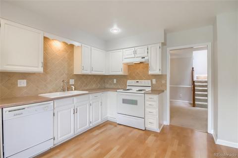 7121 E 11th Ave, Denver, CO 80220 photo 8