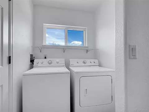 20069 Mitchell Cir, Denver, CO 80249 photo 33