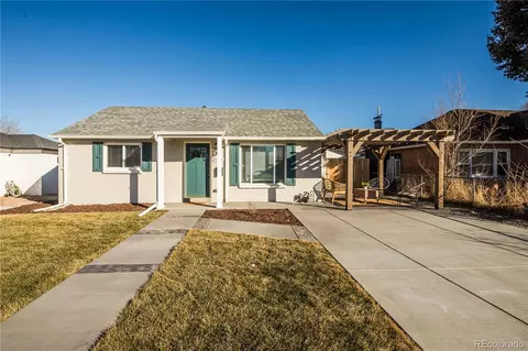 3330 Oneida St, Denver, CO 80207