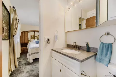 Bath - 15085 Eldorado Dr, Aurora, CO 80014 photo 1 of 4