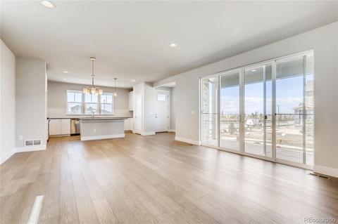 21681 E 60th Ave, Aurora, CO 80019 photo 2