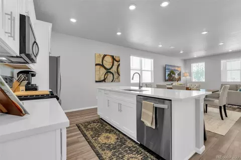 Kitchen - 22150 E 8th Ave, Aurora, CO 80018 photo 1 of 4