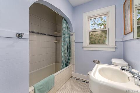 2500 Grape St, Denver, CO 80207 photo 21