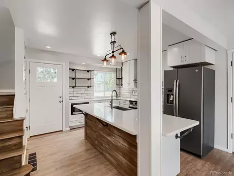 Kitchen - 17541 E Whitaker Dr, Aurora, CO 80015 photo 2 of 5