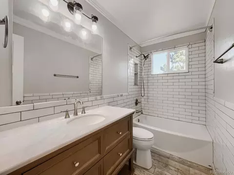 Bath - 17541 E Whitaker Dr, Aurora, CO 80015 photo 3 of 3