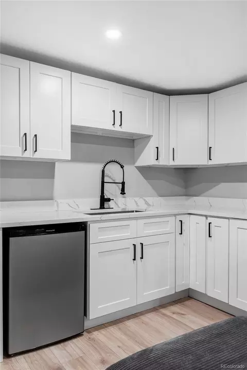 Kitchen - 6470 Xavier Ct, Arvada, CO 80003 photo 7 of 7