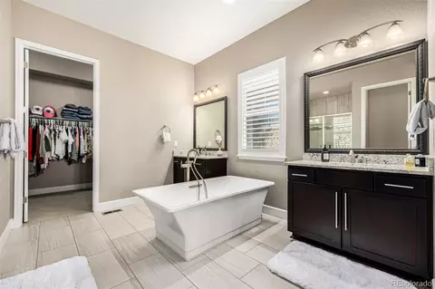 Bath - 27675 E Moraine Dr, Aurora, CO 80016 photo 1 of 4