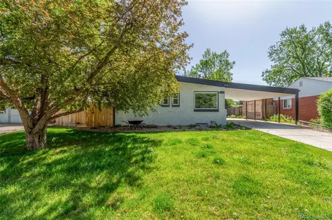 1570 S Chase St, Lakewood, CO 80232