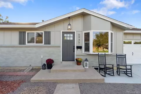 6945 S Clermont Dr, Centennial, CO 80122