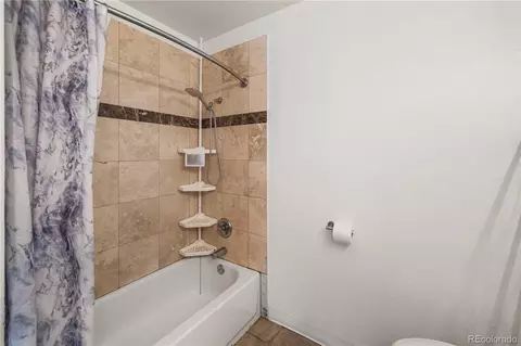 Bath - 12445 E 6th Pl, Aurora, CO 80011 photo 3 of 4