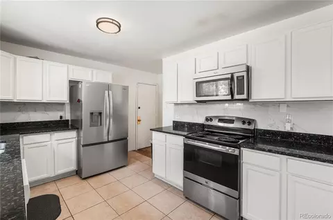 Kitchen - 12445 E 6th Pl, Aurora, CO 80011 photo 2 of 3