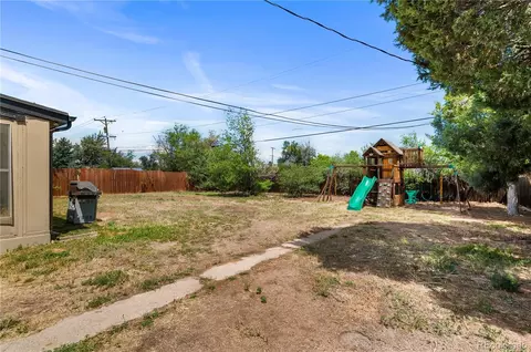 Exterior - 12445 E 6th Pl, Aurora, CO 80011 photo 3 of 4