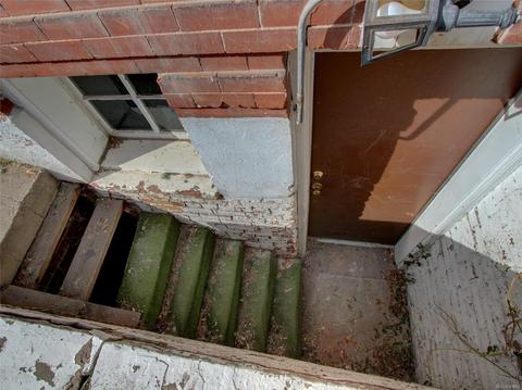 310 E Maple Ave, Denver, CO 80209 photo 4