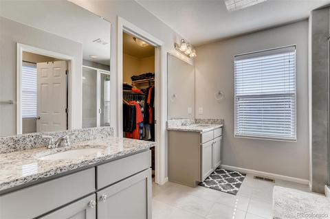 16025 E Warner Dr, Denver, CO 80239 photo 17