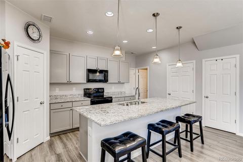 16025 E Warner Dr, Denver, CO 80239 photo 10