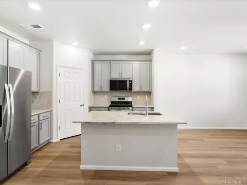 742 N Tempe St, Aurora, CO 80018 photo 9