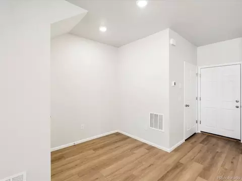 742 N Tempe St, Aurora, CO 80018 photo 8