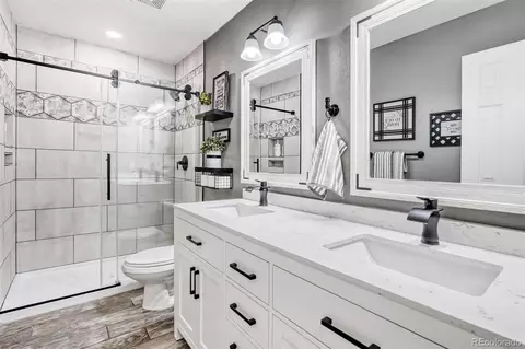 Bath - 50931 E 32nd Ave, Bennett, CO 80102 photo 1 of 4