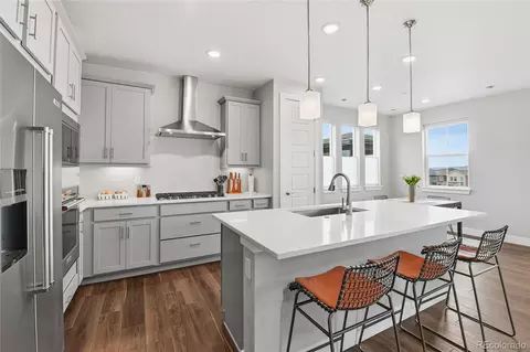 8697 Middle Fork St, Littleton, CO 80125