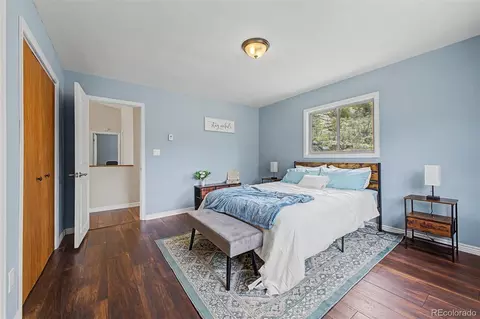 Bedroom - 38 Navajo Ct, Lyons, CO 80540 photo 1 of 6