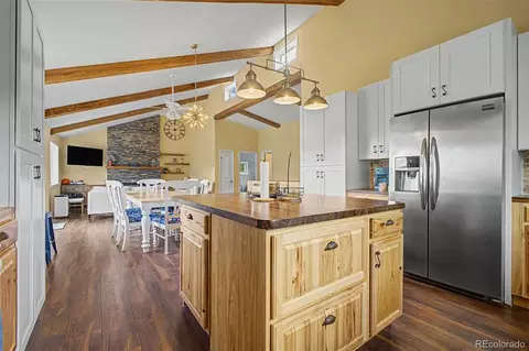Kitchen - 38 Navajo Ct, Lyons, CO 80540 photo 1 of 5