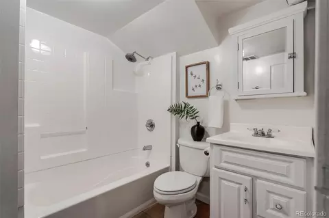 Bath - 906 Monroe St, Denver, CO 80206 photo 2 of 2