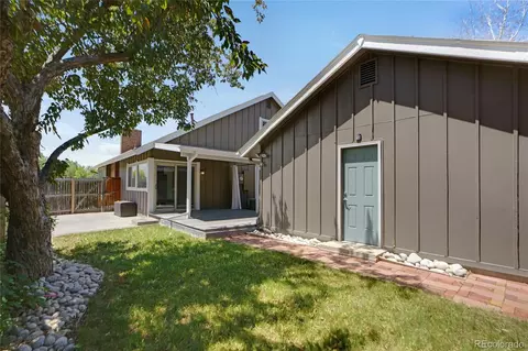 Exterior - 7609 E Jamison Dr, Centennial, CO 80112 photo 6 of 8
