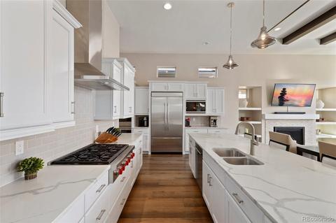 7086 E Lake Cir, Centennial, CO 80111 photo 8