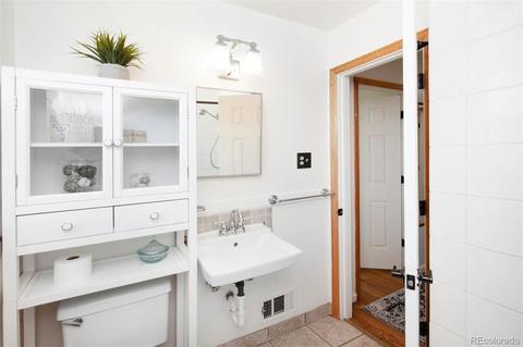 3921 N Harrison St, Denver, CO 80205 photo 6