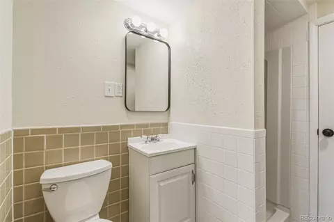 Bath - 8185 Sunset Dr, Lakewood, CO 80214 photo 5 of 6