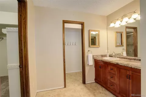 722 S Eagle St, Aurora, CO 80012 photo 12