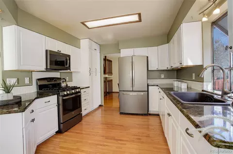 722 S Eagle St, Aurora, CO 80012 photo 6