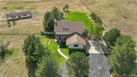 10464 E Pinewood Dr, Parker, CO 80138