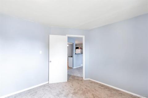 5560 Eagle St, Denver, CO 80239 photo 10