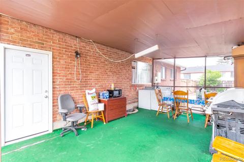 5560 Eagle St, Denver, CO 80239 photo 3