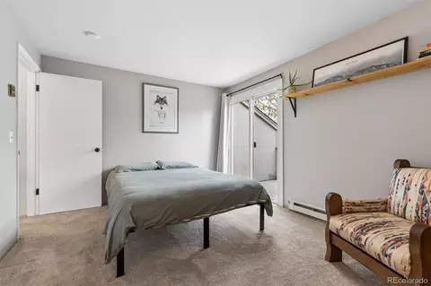 Bedroom - 1039 E Moorhead Cir, Boulder, CO 80305 photo 2 of 3