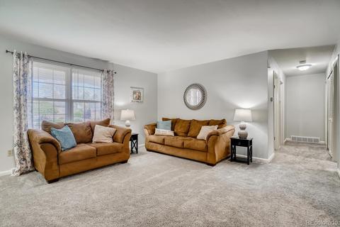 2568 S Eagle Cir, Aurora, CO 80014 photo 3