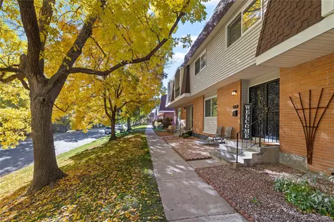 563 S Xenon Ct, Lakewood, CO 80228