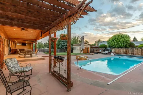 10757 Livingston Dr, Northglenn, CO 80234