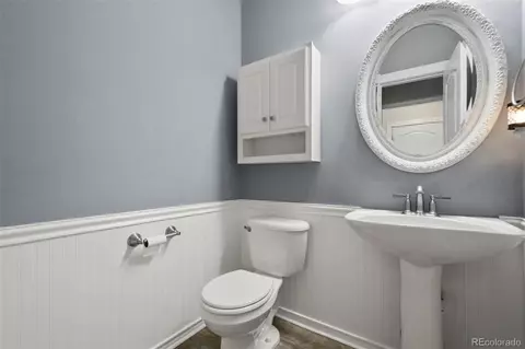 Bath - 5009 Mt Osage St, Longmont, CO 80504 photo 1 of 4