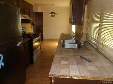 Kitchen - 8639 Jay Ct, Arvada, CO 80003 photo 2 of 2