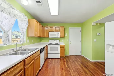 Kitchen - 15633 E 51st Pl, Denver, CO 80239 photo 2 of 3