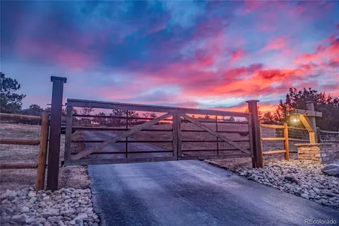3216 Winnebago Dr, Sedalia, CO 80135