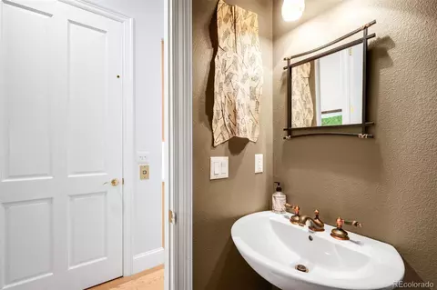3472 E 2nd Ave, Denver, CO 80206 photo 16