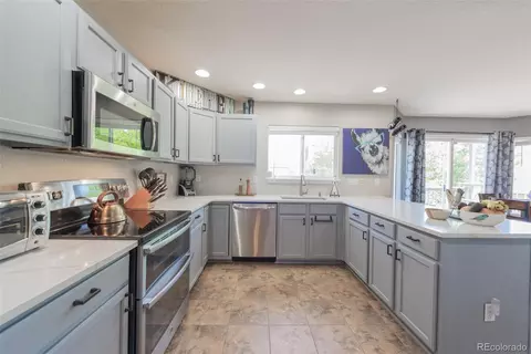21777 E Mansfield Pl, Aurora, CO 80018 photo 2