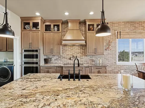 23713 Eads Dr, Aurora, CO 80016 photo 3